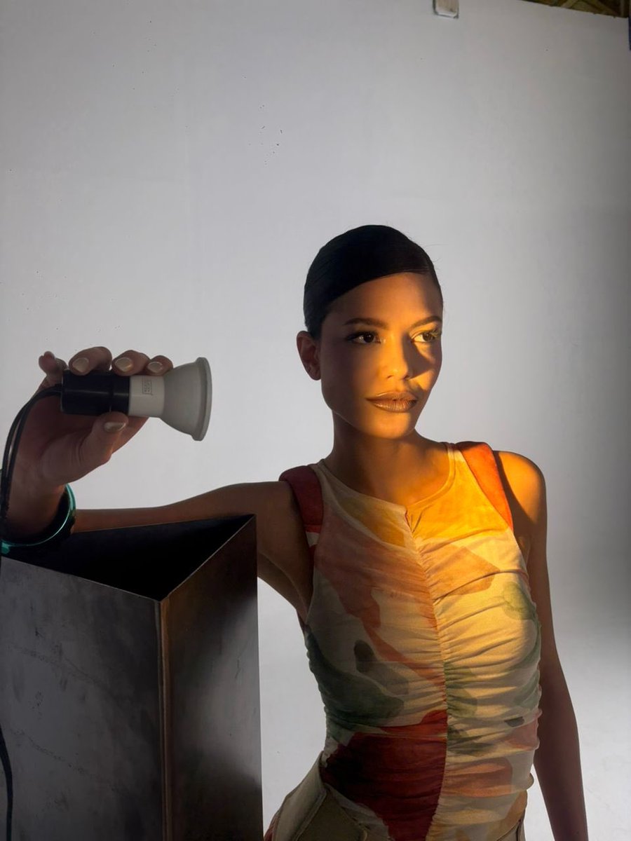 🚨🚨🚨BLITZ DO iBest!!! 

Chegou a hora de colocar a Vi no top 1 em todas as categorias, BORA? É só clicar nos links abaixo e no ❤️ quando aparecer o nome e a foto da Vitória! 

// Adm VS