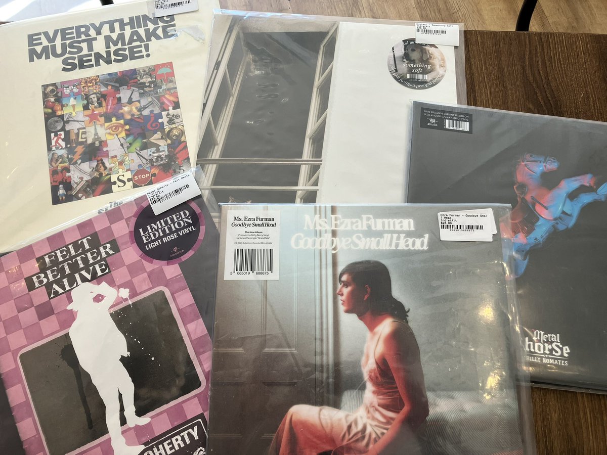 The Vinyl Whistle (@whistle_shop) on Twitter photo Plenty of new releases this week!!
For starters:
<a href="/TheSherlocks/">The Sherlocks</a> - catch them here live on Monday
<a href="/ezrafurman/">Ms. Ezra Furman</a> , Billy Nomates &
Peter Doherty return with new albums
& great new off kilter post punk from M(h)aol Plenty of new releases this week!!
For starters:
<a href="/TheSherlocks/">The Sherlocks</a> - catch them here live on Monday
<a href="/ezrafurman/">Ms. Ezra Furman</a> , Billy Nomates &
Peter Doherty return with new albums
& great new off kilter post punk from M(h)aol