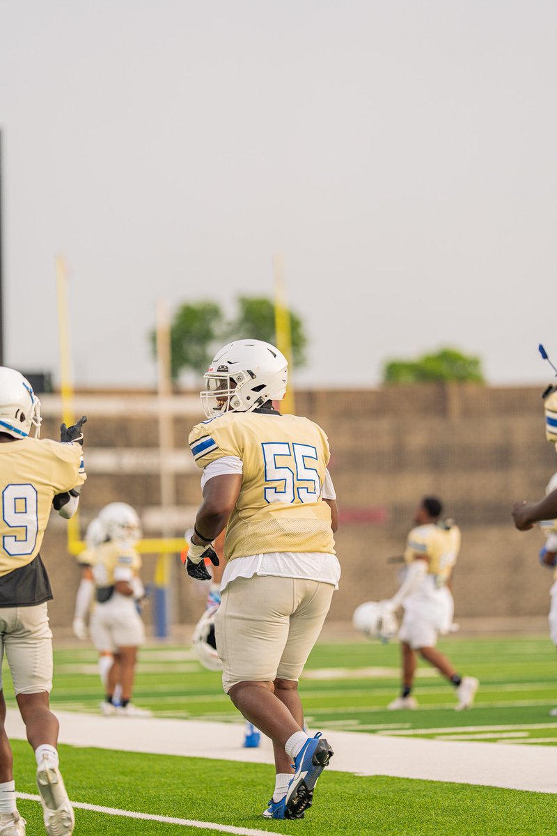 Jordin Williams (@jordinwill55) on Twitter photo First spring complete look forward to many more #AGTG <a href="/saincilaire/">Coach Ant Saincilaire</a> <a href="/Coach_Everett58/">Blake Everett</a> <a href="/TheCoachPitt/">William Pittman</a> First spring complete look forward to many more #AGTG <a href="/saincilaire/">Coach Ant Saincilaire</a> <a href="/Coach_Everett58/">Blake Everett</a> <a href="/TheCoachPitt/">William Pittman</a>