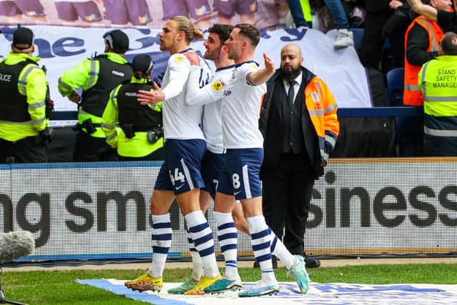 ToFF_PNE's tweet photo. @seasiderforeva @pnefc So did Pottsy…. Look how that ended up 😘 https://t.co/a36nZqU2Ex