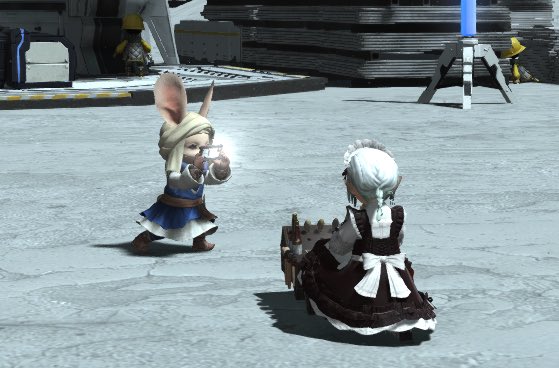 黙々と刑務作業してる姿を撮られ続けてた。。。