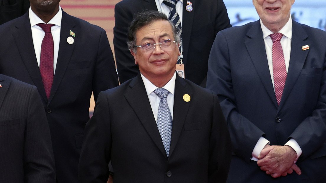 ActualidadRT's tweet photo. 🇨🇴🏦 Colombia inicia el proceso de adhesión al banco de los BRICS

Gustavo Petro destacó la importancia de esta institución como una herramienta clave para financiar proyectos en el país suramericano.

Ver artículo completo👇
https://t.co/DZAmjV4SZH https://t.co/AtbEGNtEpI