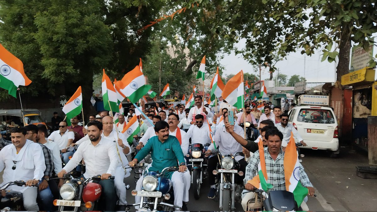 DurgshR's tweet photo. "ऑपरेशन सिंदूर" पर हर भारतवासी को गर्व है, अभिमान है !! 🇮🇳

आज हरदा नगर में भारतीय सेना के सम्मान और ऑपरेशन सिंदूर की ऐतिहासिक  ‘‘तिरंगा यात्रा’ संपन्न हुई’ । 

जय हिंद! जय भारत !!

#TirangaYatra
#OperationSindoor
#ApnaKhargoneBarwani https://t.co/7dK0SBlfdn