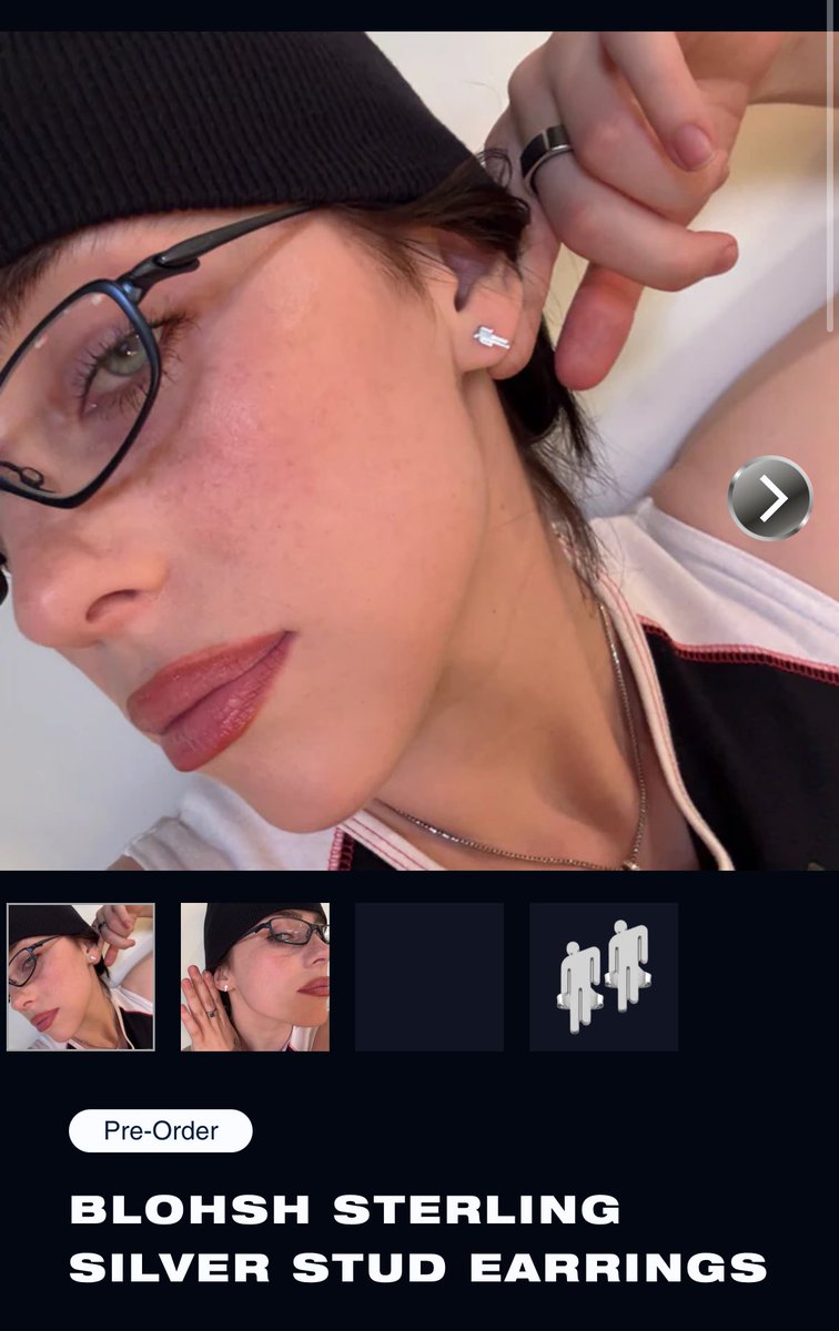 bespotifydata's tweet photo. BLOHSH EARRINGS???? https://t.co/BZRtpAUAFL