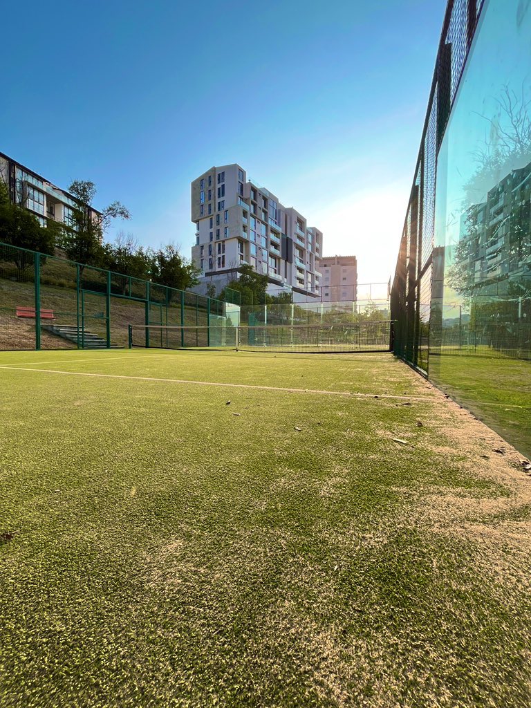 LozaltyRE's tweet photo. ¿Te imaginas levantarte y bajar por la mañana a jugar pádel en tu propia cancha?

Vive en un desarrollo exclusivo con amenidades de lujo.

Departamentos disponibles en venta y preventa. 

¡Contáctanos y pregunta por la disponibilidad! 

#SkyLiving #Pádel #LozaltyRealEstate https://t.co/9VTZTRpkQI