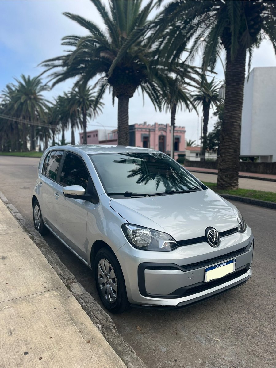 Holi. Vendo mi auto porque necesito otro más grande. Es mi auto favorito del mundo. Año 2021, 53.000 kilómetros, única dueña 😎 Escribime si queres saber más 💪🏽