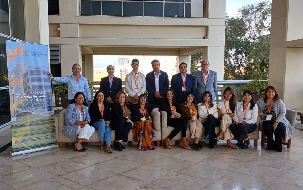 davidjacobyok's tweet photo. Agradezco a la Asociación de Tesorerías Generales de la República Argentina (ATGRA) y a la Tesorería General de San Juan por la invitación; y reafirmo la importancia de estos ámbitos para impulsar a las Tesorerías participantes a evolucionar y lograr más eficiencia en su gestión. https://t.co/zdpxTQfbJT