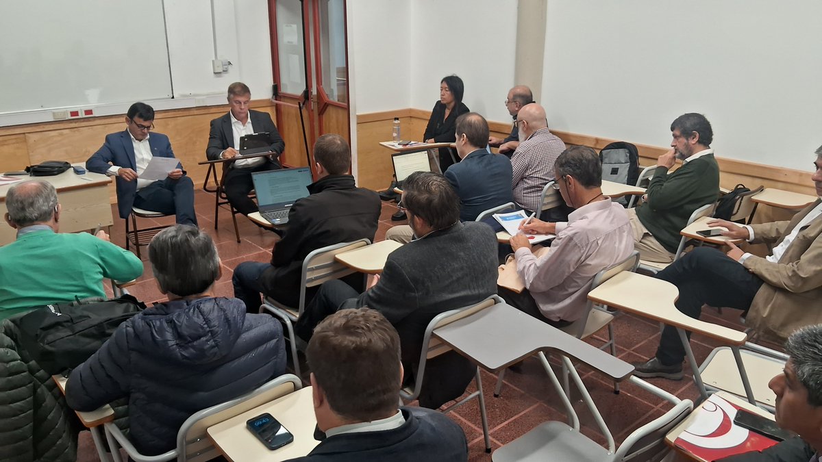 confediok's tweet photo. 📚 En el marco de la 77° Reunión Plenaria y Asamblea, se llevaron a cabo las reuniones de comisiones del #CONFEDI.
👉 Durante ambas jornadas se compartieron avances y se trazaron lineamientos para lo que resta del año. https://t.co/uE2LDjKdDD
