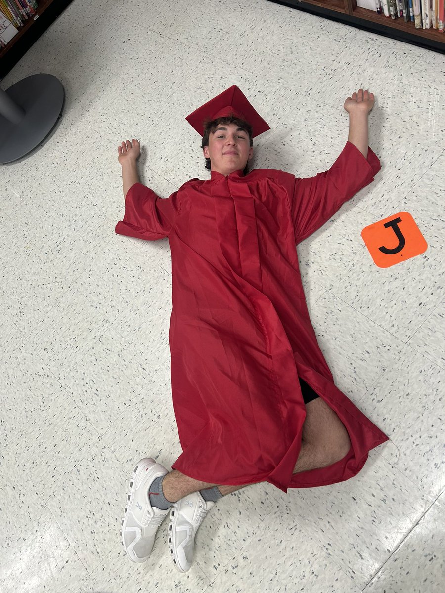 VikingsPE's tweet photo. I love senior breakfast. Thank you Jackson for helping me recreate a kinder activity. https://t.co/J2ZfyJphDa