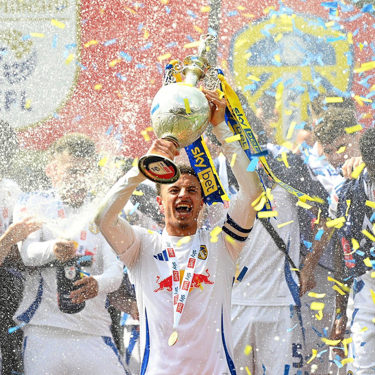 marshyleeds's tweet image. Backing this man all the way.