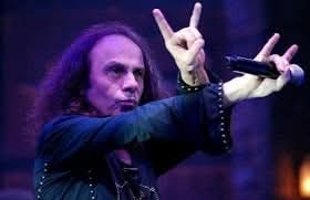 CFloydstock's tweet photo. Há 15 anos perdíamos Ronnie James Dio!!!

Qual a sua canção predileta à voz deste saudoso mostro sagrado do rock, a bordo do Elf, Rainbow, Black Sabbath ou solo?

 SAIBA MAIS: https://t.co/zH5euaO6O2

#ripronniejamesdio #ripdio #ronniejamesdio #dio #elf #rainbow #blacksabbath https://t.co/i5DIAVOw6z