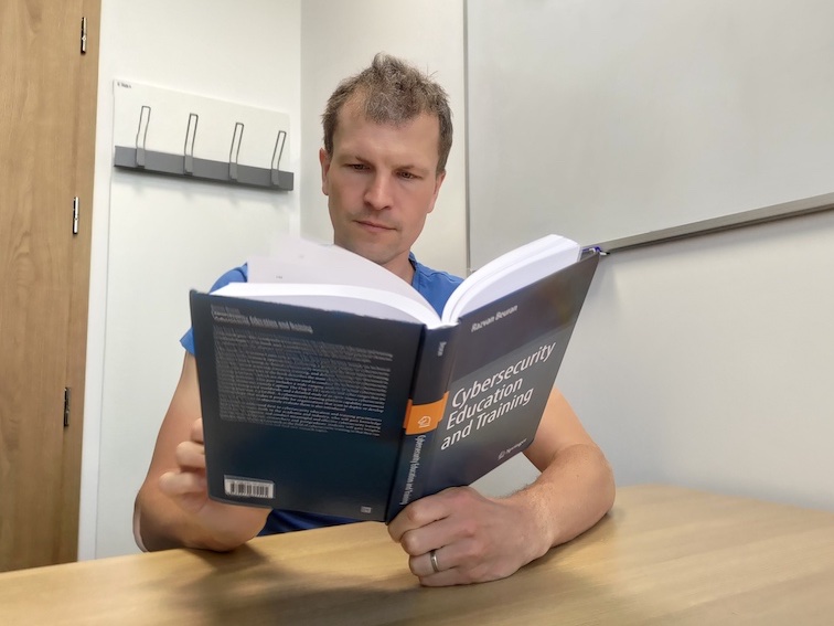 Interested in cybersecurity education and training? Check out the new book by Razvan Beuran: link.springer.com/book/10.1007/9…. Jan was honoured to review the manuscript.
