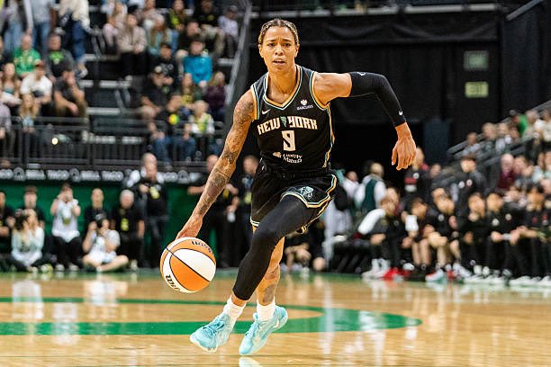 Brenden_Potts (@brendenpotts) on Twitter photo Natasha Cloud had quite the offseason and itโs led her to a perfect fit this year. I detailed why the <a href="/nyliberty/">New York Liberty</a> filled a void with the addition of <a href="/T_Cloud4/">Natasha Cloud</a> and how she wants to use this opportunity to win a championship this season. <a href="/WorldExposureWB/">World Exposure Report Womenโs Basketball</a> ๐ฝ๐
worldexposurereport.com/news_article/sโฆ Natasha Cloud had quite the offseason and itโs led her to a perfect fit this year. I detailed why the <a href="/nyliberty/">New York Liberty</a> filled a void with the addition of <a href="/T_Cloud4/">Natasha Cloud</a> and how she wants to use this opportunity to win a championship this season. <a href="/WorldExposureWB/">World Exposure Report Womenโs Basketball</a> ๐ฝ๐
worldexposurereport.com/news_article/sโฆ