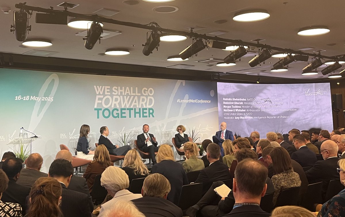 Tobias Bunde (@tobiasbunde) on Twitter photo At #lennartmericonference, panelists discuss whether Zelenskyy should be invited to participate in the NATO Summit. <a href="/sikorskiradek/">Radosław Sikorski 🇵🇱🇪🇺</a>: „Of course, he should be there. But let me be clear: I would also like to see Putin at The Hague!“ 😂 At #lennartmericonference, panelists discuss whether Zelenskyy should be invited to participate in the NATO Summit. <a href="/sikorskiradek/">Radosław Sikorski 🇵🇱🇪🇺</a>: „Of course, he should be there. But let me be clear: I would also like to see Putin at The Hague!“ 😂
