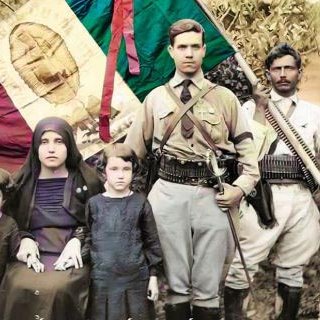 trad_west_'s tweet photo. They were mocked. Outnumbered. Poor.

But they had priests, processions, and the fire of faith.

This is the story of the Cristeros, the forgotten martyrs of Mexico - a🧵✝️🇲🇽 https://t.co/sHu1u8xaS7
