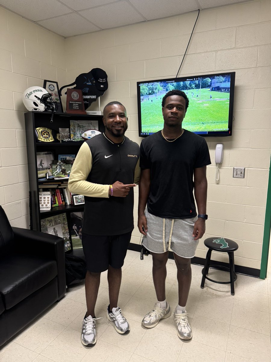 Josh Hines (@_joshhines) on Twitter photo Always a great time seeing <a href="/Coach_TBell/">Tre' Bell</a> appreciate you for stopping by! <a href="/CoachFaanes/">Nate Faanes</a> <a href="/CoachNardo27/">Bryan Nardo</a> <a href="/coachjames29/">Chris James</a> <a href="/myersparkfball/">Myers Park Football</a> <a href="/CharlotteFTBL/">Charlotte Football</a> Always a great time seeing <a href="/Coach_TBell/">Tre' Bell</a> appreciate you for stopping by! <a href="/CoachFaanes/">Nate Faanes</a> <a href="/CoachNardo27/">Bryan Nardo</a> <a href="/coachjames29/">Chris James</a> <a href="/myersparkfball/">Myers Park Football</a> <a href="/CharlotteFTBL/">Charlotte Football</a>