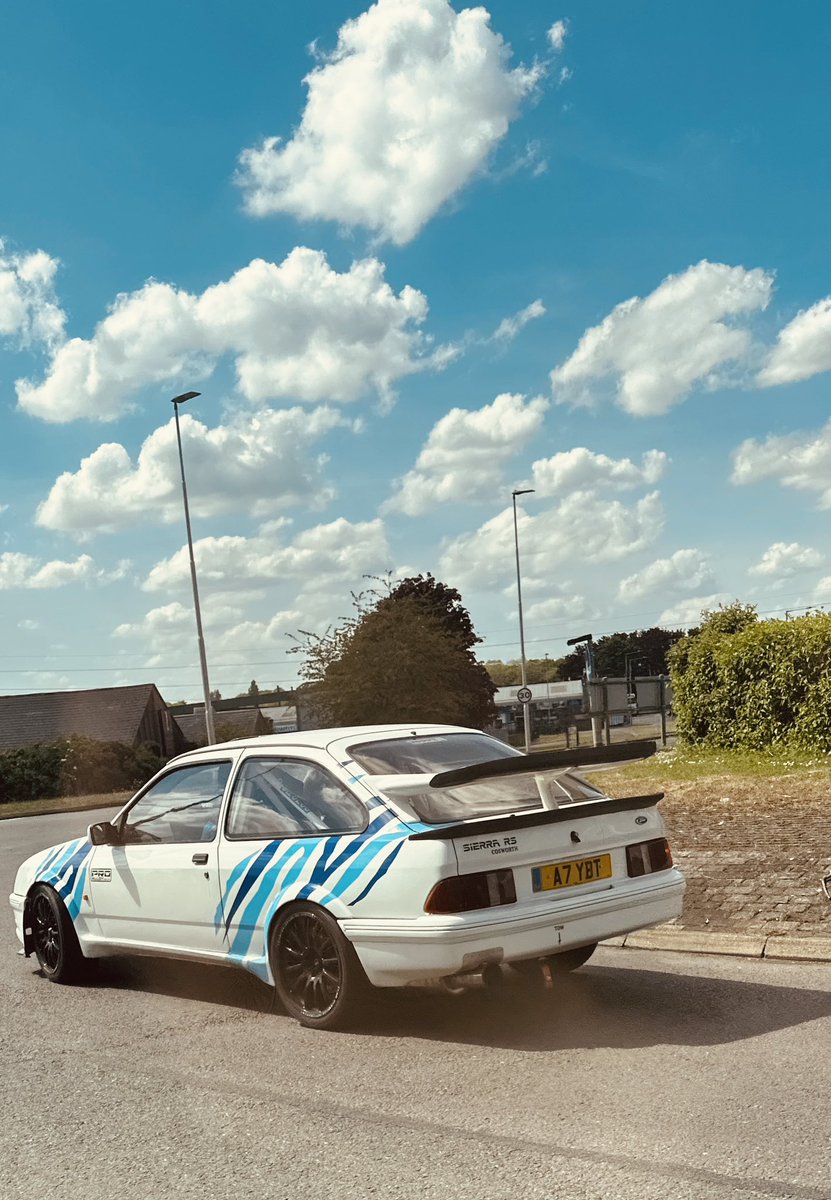 Walking the dog and this comes around the roundabout direct from my youth. 🤣