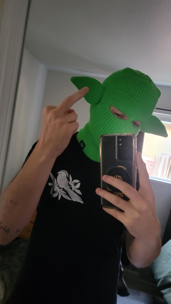 Winky (@winkyhc) on Twitter photo My neighbors looked at me through the windows this morning and you know the notorious G.O.B had a finger waiting on em My neighbors looked at me through the windows this morning and you know the notorious G.O.B had a finger waiting on em