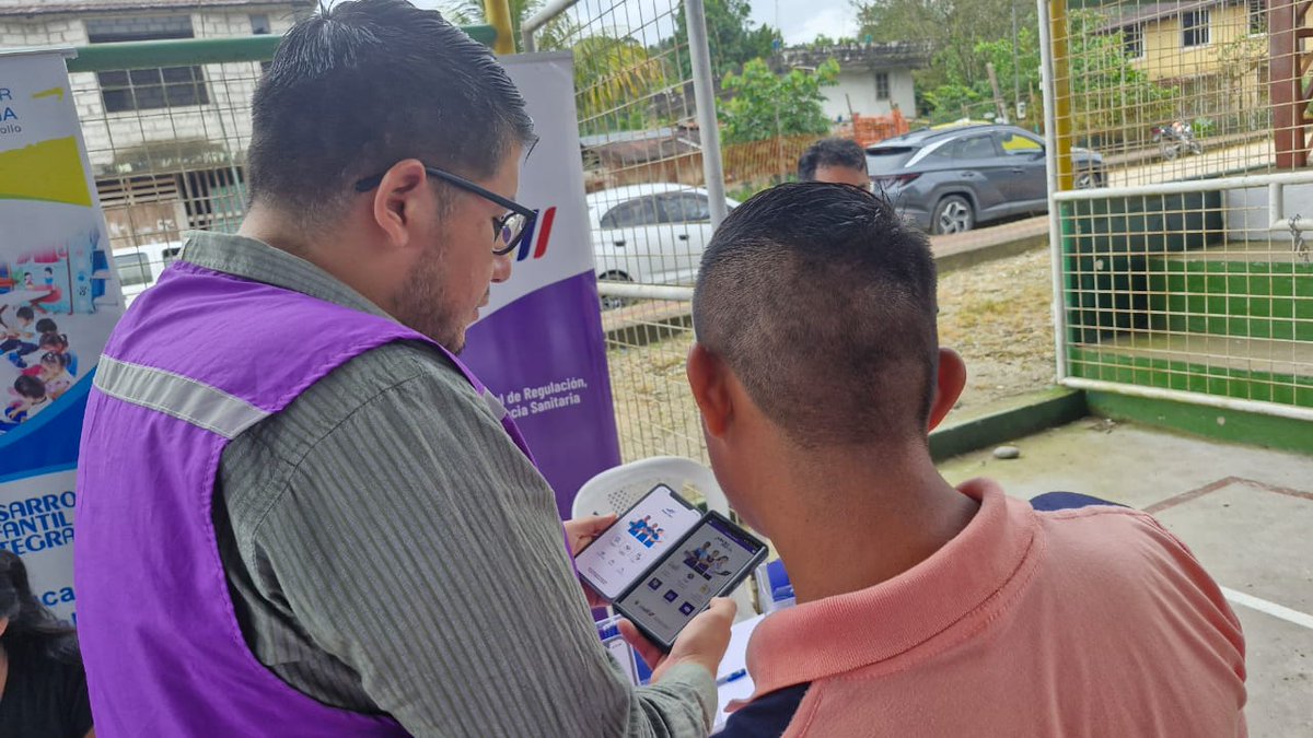 ¡Llevamos a #Arcsa más cerca de ti! 👥🔝

Nuestros técnicos participaron en la brigada social de <a href="/GoberNapo/">Gobernación de Napo</a> en la parroquia #Talag, donde brindaron asesoría a sus ciudadanos sobre los trámites y servicios de la institución. 

#ElNuevoEcuador 🇪🇨
