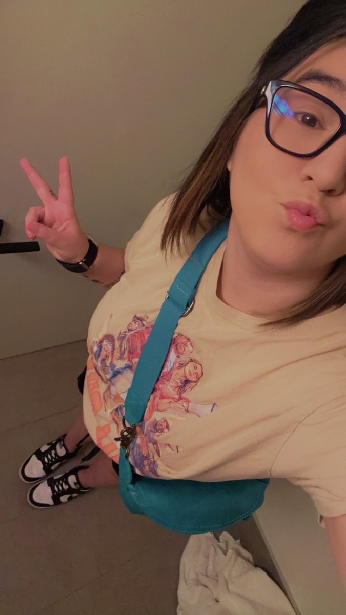 ParillaSnow's tweet image. You know I had to bring Hannah on my trip with me. #FallGuy