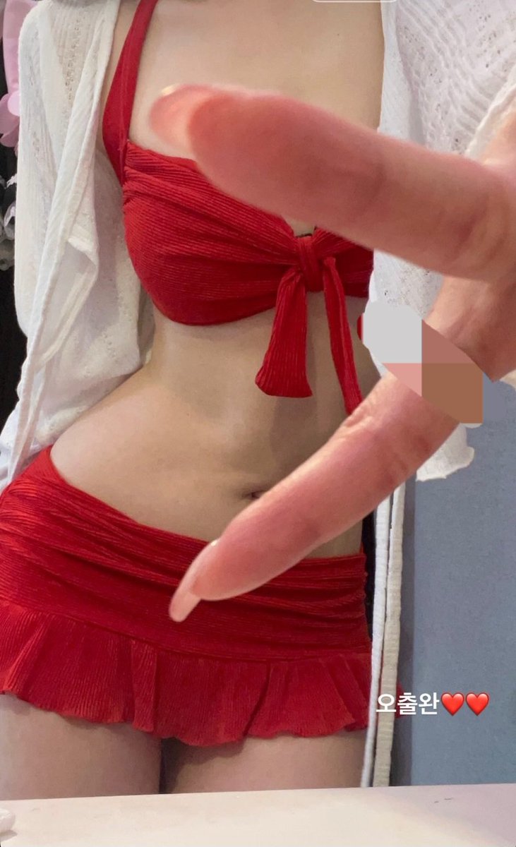Queenarchive2's tweet image. 20대 초반 데리고 바캉스데이라며 비키니입고 서빙시키는 메이드카페 메이드스타

그 외에도 간호사데이, 오피스데이, 수녀복데이 등 온갖 직업을 성상품화 한다고 함
현재 매장은 단속,신고를 피해 보이는 창문은 하얀커튼으로 막아두고 운영한다고;

메이드카페라 미성년자도 출입 가능함

재재업