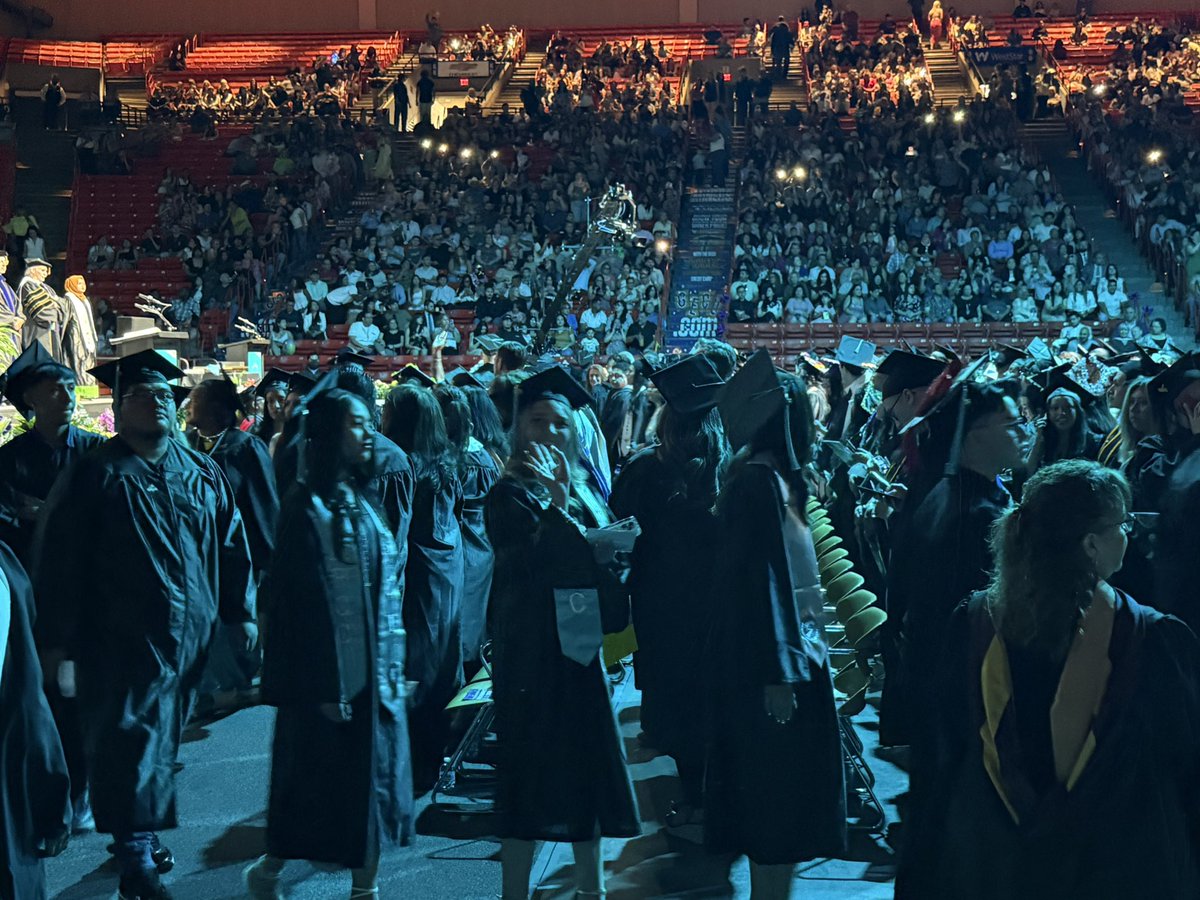 VaniaJean88's tweet image. Celebrating the FIRST cohort of PCT Level 1 Certification graduates 🎓! We can’t hide our Big Red Pride for all that you have accomplished! Congratulations and this is only the beginning! #TheFutureStartsHere #THEDISTRICT @BelAirHigh @YsletaISDCTE @YsletaISD