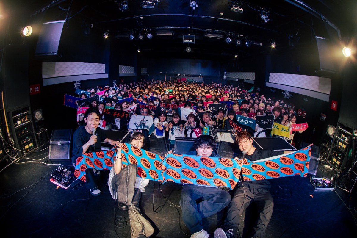 fofofolte04's tweet photo. Mr.ふぉるて 解散ワンマンツアー
 【ピリオドの向こうへツアー】

2025.05.16 宮城・darwin

ツアー2本目仙台！
ありがとうございました！
最期に仙台のみんなの声が
沢山聞けて嬉しかったです！
残り9本！よろしくお願いします！

明後日は静岡公演🍵

📸 @_kinoko_photo__ https://t.co/q10uScIMmx