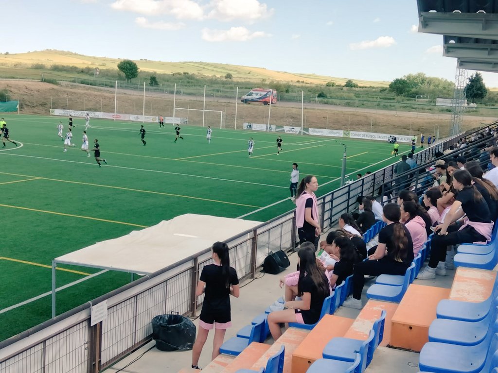 La Brújula del Norte tweet media