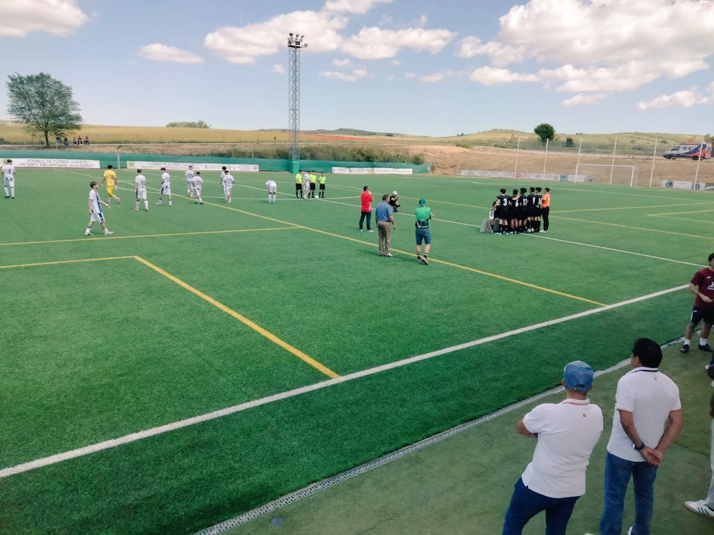 La Brújula del Norte tweet media