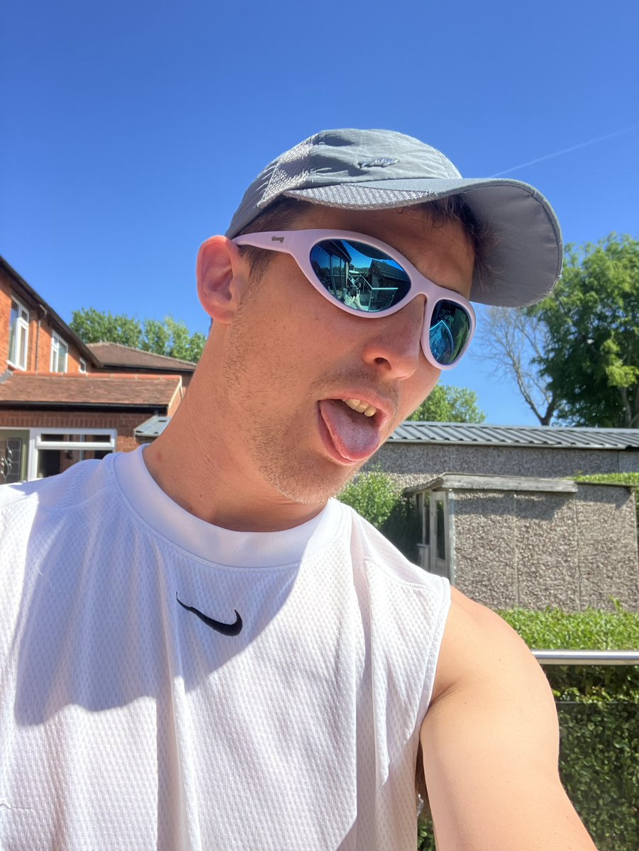 David King tweet media