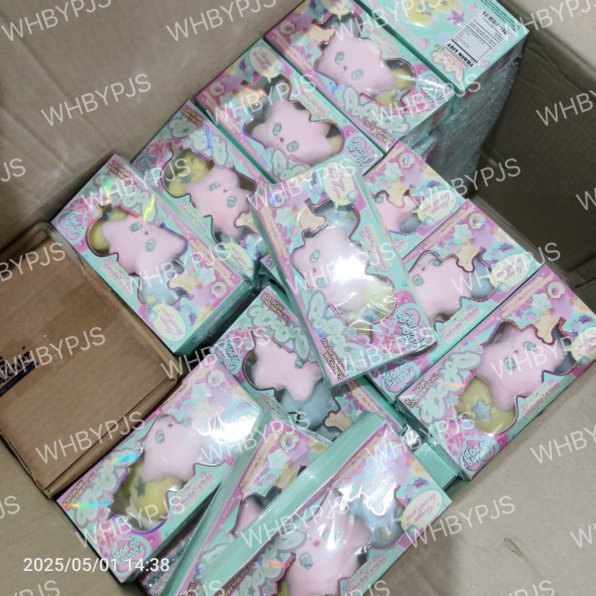 puji Tuhan diberi kepercayaan buat handle 122pcs poppop wichu nct wish 🫶🏻 ini satu box isinya wichu sama pb nct wish doang, bukan kaleng2 emg kalian kalo order😭

thank you guys for your support and trust!