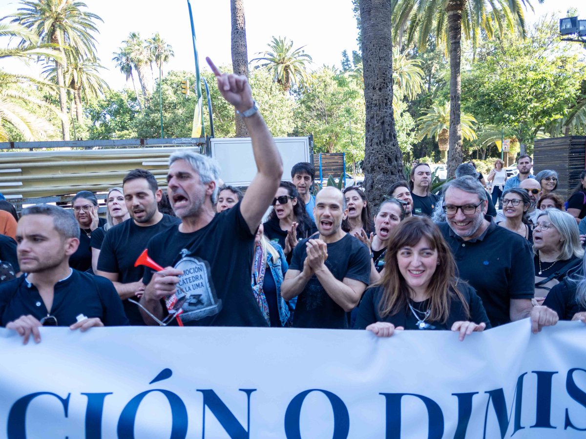 Ismael Navas (@ismaelndes) on Twitter photo Sí, al final hicimos ruido para expresar nuestra indignación por lo que nos está pasando, por ver como nos están pagando años de dedicación a esta institución <a href="/InfoUMA/">Universidad de Málaga</a> Sí, al final hicimos ruido para expresar nuestra indignación por lo que nos está pasando, por ver como nos están pagando años de dedicación a esta institución <a href="/InfoUMA/">Universidad de Málaga</a>