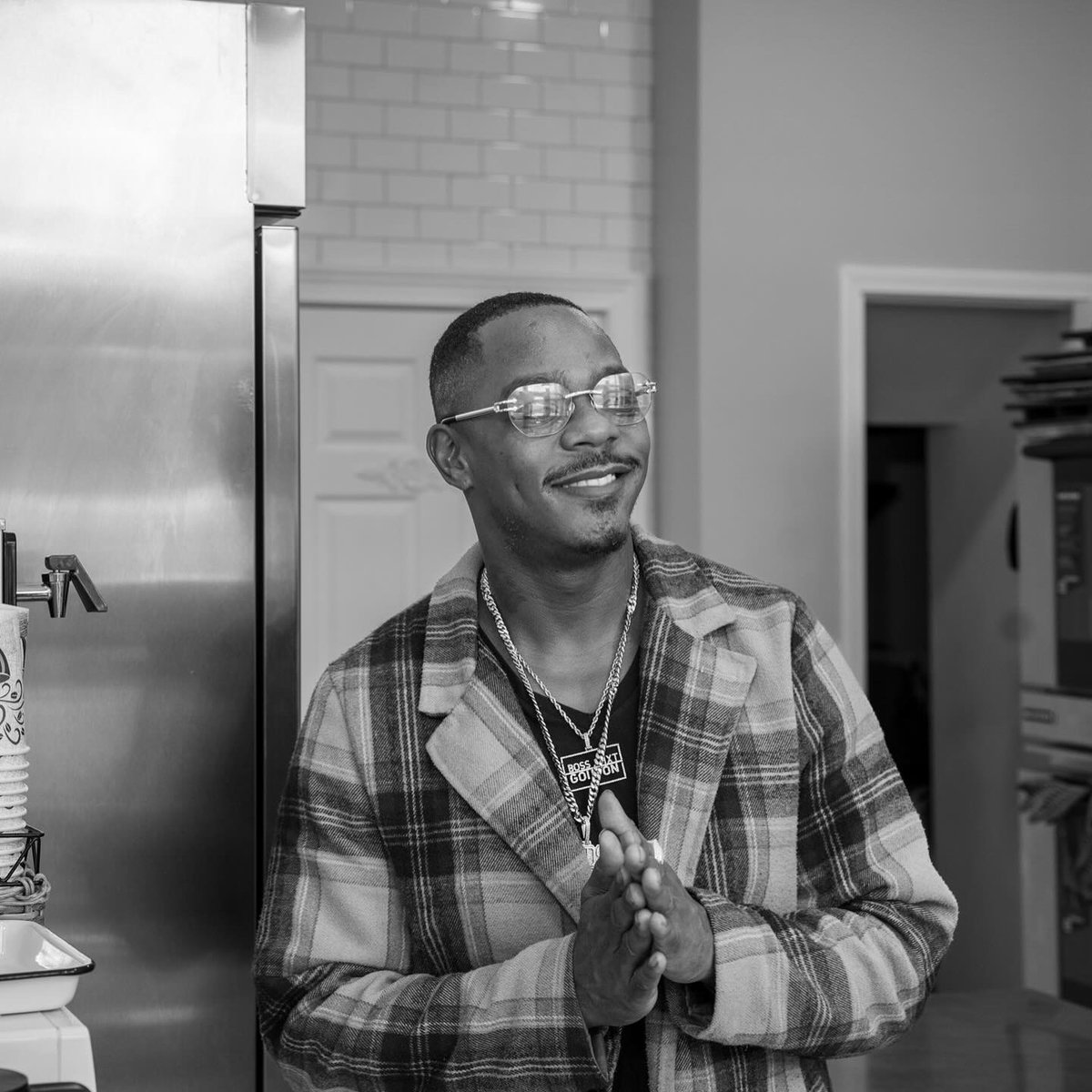 WindsorJonesATL's tweet image. 📸: @paristhecreative #FlashbackFriday #WhoTFDisNiggaThinkHeIsEdition #TypeShxt 🙂‍↔️🤞🏾🏆 #YallBeBlessedToday #YaHearMe 👂🏾💰🕺🏾 #BSGO #HappyFriday 🥳