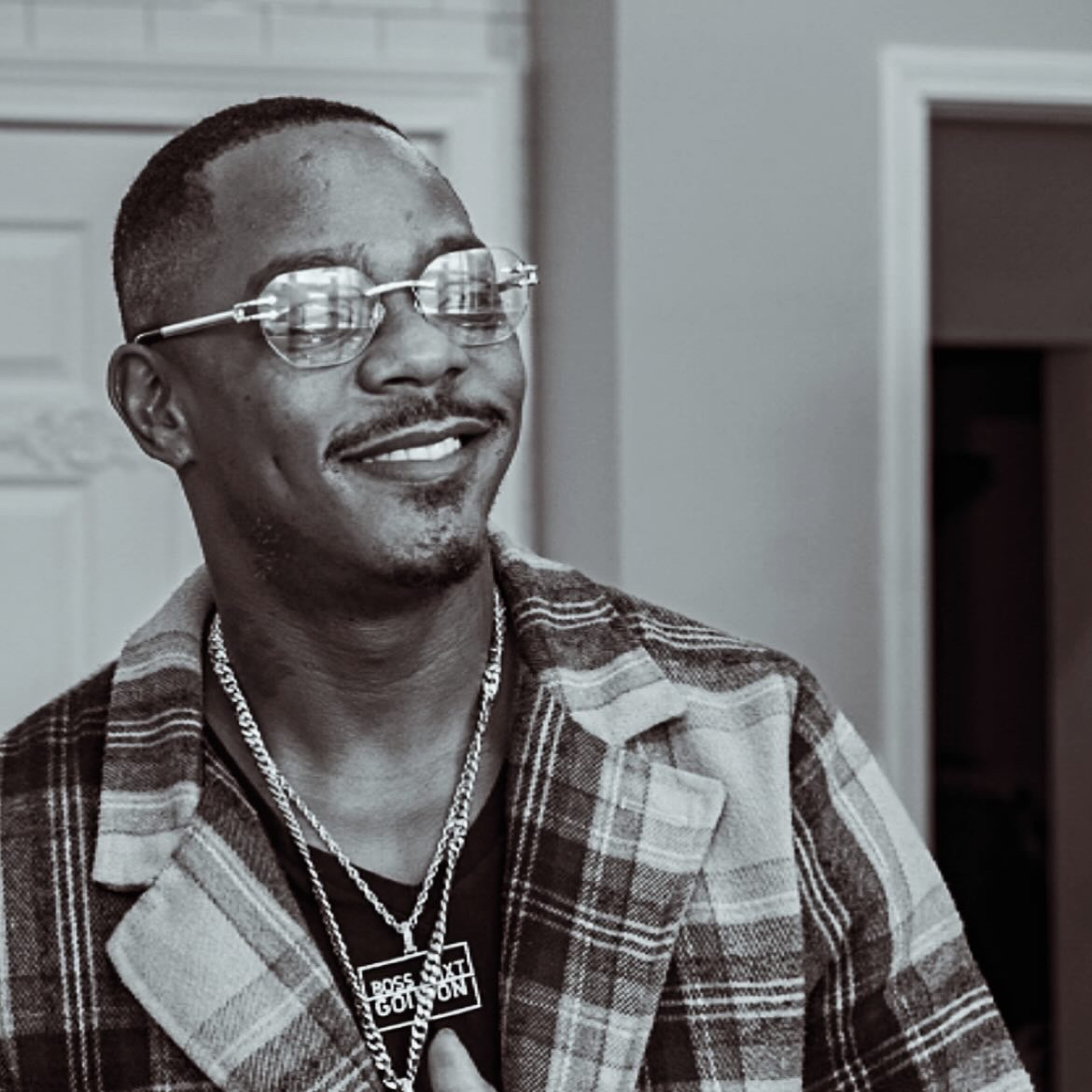 WindsorJonesATL's tweet image. 📸: @paristhecreative #FlashbackFriday #WhoTFDisNiggaThinkHeIsEdition #TypeShxt 🙂‍↔️🤞🏾🏆 #YallBeBlessedToday #YaHearMe 👂🏾💰🕺🏾 #BSGO #HappyFriday 🥳