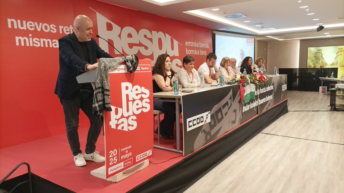 CCOO Navarra (@ccoonavarra) on Twitter photo <a href="/CCOO/">COMISIONES OBRERAS</a> <a href="/Industria_CCOO/">CCOO de Industria #PactoIndustriaYA</a> <a href="/CCOOInd_NAV/">Ccoo Industria Navarra</a> <a href="/59chechu/">Chechu Rodriguez Gil</a> <a href="/JosemaRomeo/">Josema Romeo</a> <a href="/UnaiSordo/">Unai Sordo</a> <a href="/CarlosSola_/">Car Los</a> <a href="/josebaeceolaza/">Joseba Eceolaza</a> <a href="/Piliruizcobo/">Pili Ruiz Cobo</a> <a href="/parriaga2013/">pilar arriaga</a> <a href="/FeNavarra/">Enseñanza-Irakaskuntza CCOO Navarra</a> 🎙️"Si la acción sindical es difícil de por sí, hacer sindicalismo en Euskadi y Navarra tiene una connotación distinta con una exigencia aún mayor. Por eso, os tengo que dar las gracias" (<a href="/UnaiSordo/">Unai Sordo</a>) <a href="/CCOO/">COMISIONES OBRERAS</a> <a href="/Industria_CCOO/">CCOO de Industria #PactoIndustriaYA</a> <a href="/CCOOInd_NAV/">Ccoo Industria Navarra</a> <a href="/59chechu/">Chechu Rodriguez Gil</a> <a href="/JosemaRomeo/">Josema Romeo</a> <a href="/UnaiSordo/">Unai Sordo</a> <a href="/CarlosSola_/">Car Los</a> <a href="/josebaeceolaza/">Joseba Eceolaza</a> <a href="/Piliruizcobo/">Pili Ruiz Cobo</a> <a href="/parriaga2013/">pilar arriaga</a> <a href="/FeNavarra/">Enseñanza-Irakaskuntza CCOO Navarra</a> 🎙️"Si la acción sindical es difícil de por sí, hacer sindicalismo en Euskadi y Navarra tiene una connotación distinta con una exigencia aún mayor. Por eso, os tengo que dar las gracias" (<a href="/UnaiSordo/">Unai Sordo</a>)