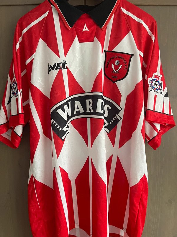 RobGribbon's tweet photo. Get the Avec Other t-shirts I’m selling on @VintedUK. Size %{size} for £290.00! #sufc #twitterblades https://t.co/GqY3k6o2eq https://t.co/7Bdt4VKeA8