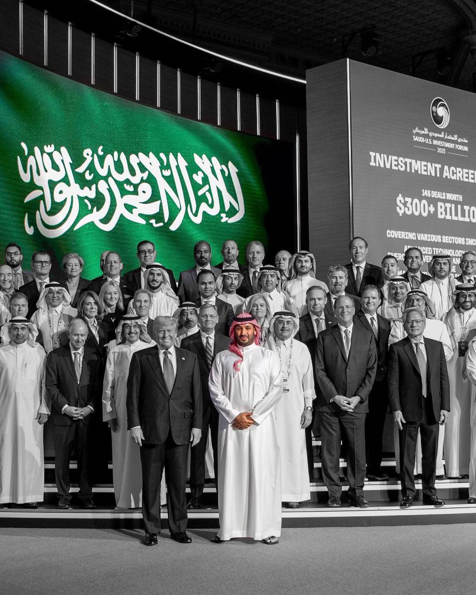 m_law2's tweet photo. #Saudi 
#القمه_الخليجيه_الامريكيه 
#ساعه_استجابه 
#يوم_الجمعة https://t.co/H62RneOFSD