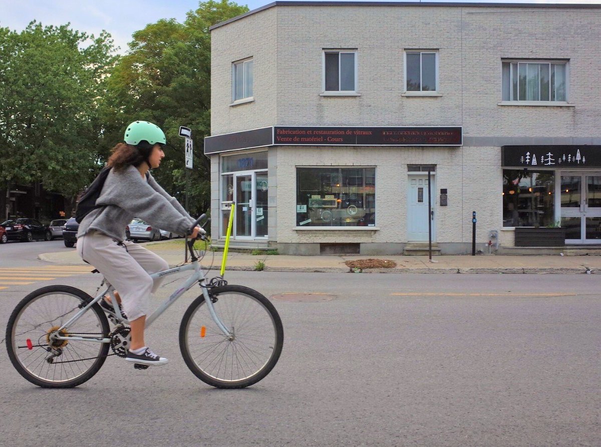 It's #BikeToWorkDay, and we're celebrating all the savvy Canadians who choose to pedal their way to work! 🚴‍♀️🚴‍♂️ But not everyone has that safe and easy option yet.

You can be part of the solution! Volunteer for #PedalPollSondoVelo Jun 3-8.

➡️ Sign up now: velocanadabikes.org/pedalpoll/