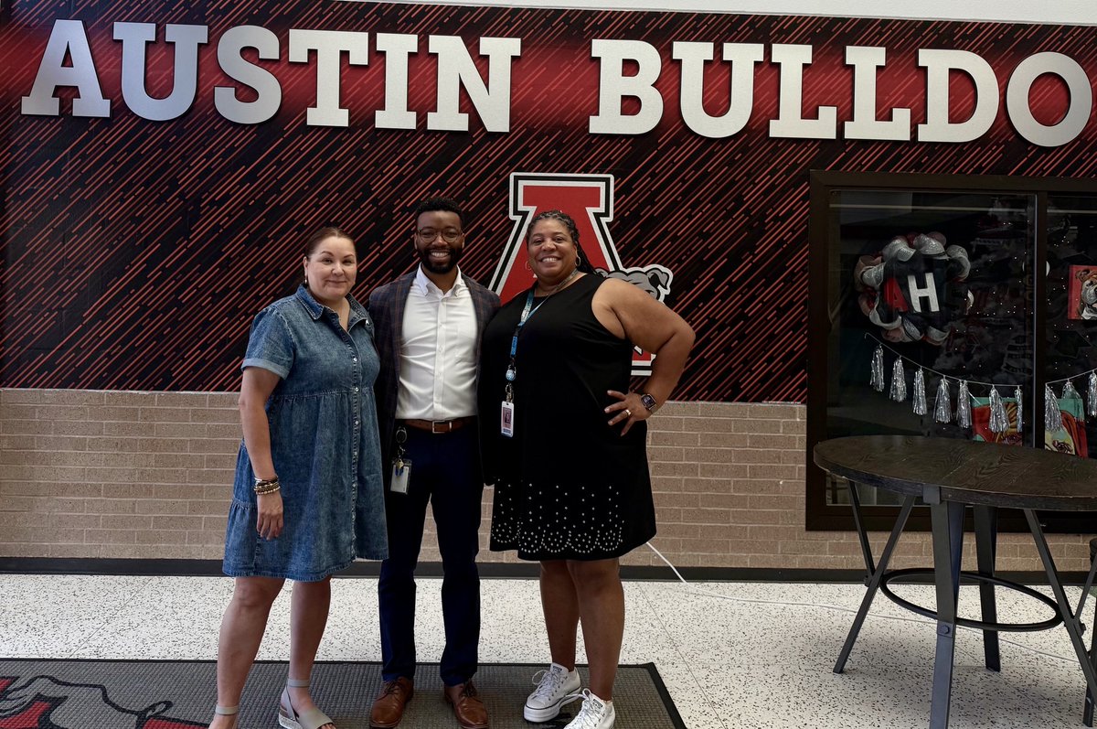 Austin High School (@sfahs_bulldogs) on Twitter photo Thank you County Commissioner Dexter L. McCoy for visiting our AVID classes and sharing your knowledge and wisdom with our students. We appreciate you! <a href="/FortBendCounty/">Fort Bend County</a> #FortBendISDAlumni #LeadthePAC #BeTheDifference <a href="/FortBendISD/">Fort Bend ISD</a> Thank you County Commissioner Dexter L. McCoy for visiting our AVID classes and sharing your knowledge and wisdom with our students. We appreciate you! <a href="/FortBendCounty/">Fort Bend County</a> #FortBendISDAlumni #LeadthePAC #BeTheDifference <a href="/FortBendISD/">Fort Bend ISD</a>