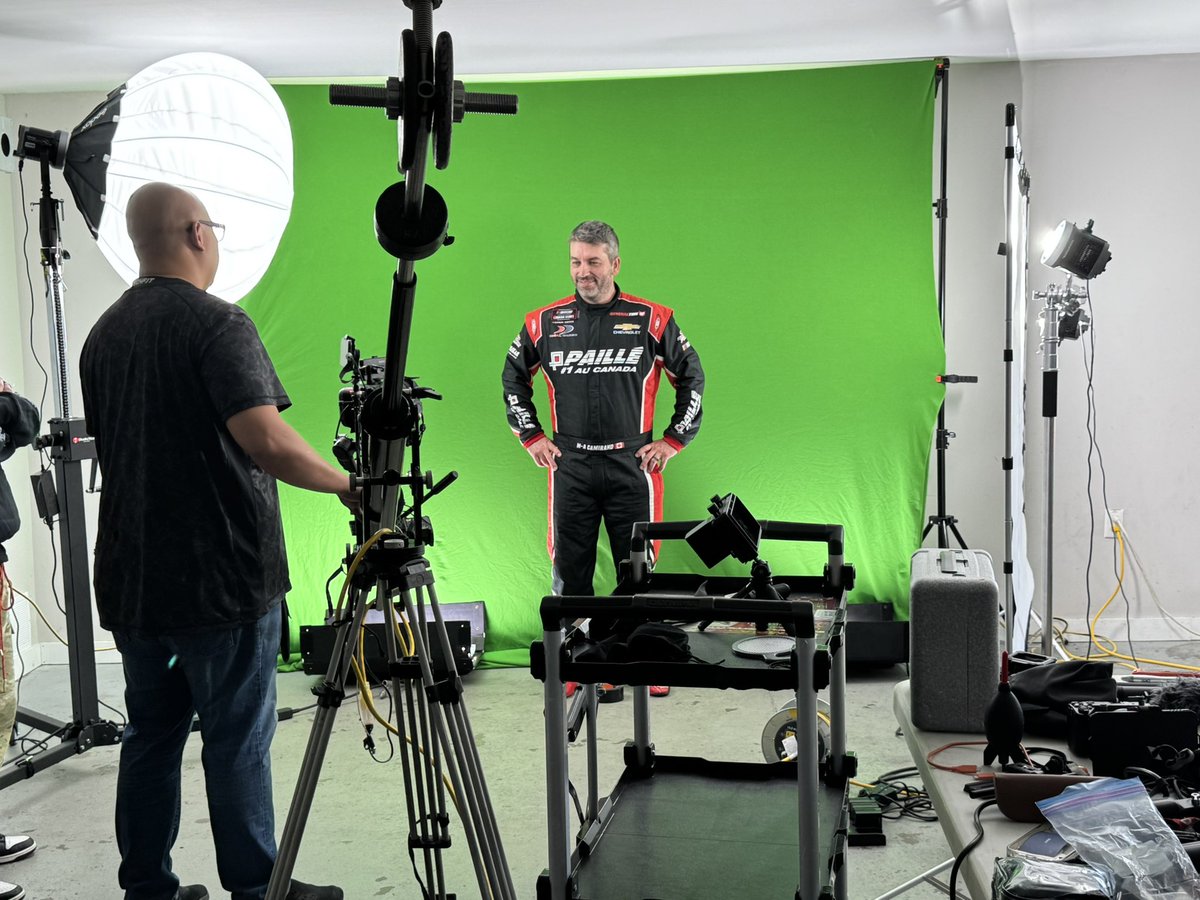 ToddLewisSports's tweet photo. Driver video shoots for #nascarcanada series shows on REV TV.
#rcae #racecar #motorsports https://t.co/JcUAYW4otg