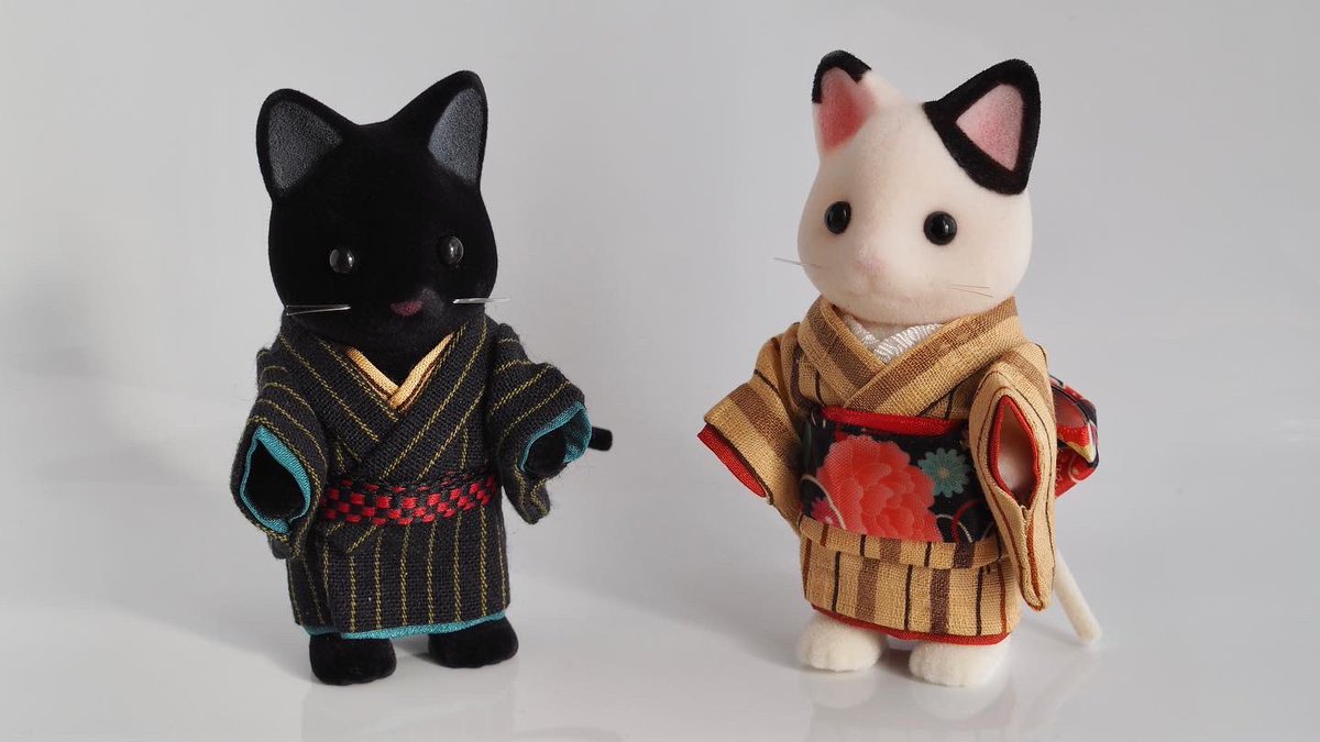 haluchobin's tweet photo. ＡＩの発達に戦慄した夜でしたが、少し安心しました。
自分の頭で考え、手で作ります。

画像は4年前に作ったチャコールネコの着物です。
#シルバニアファミリー
#シルバニア着物 https://t.co/Q5ripCtKth