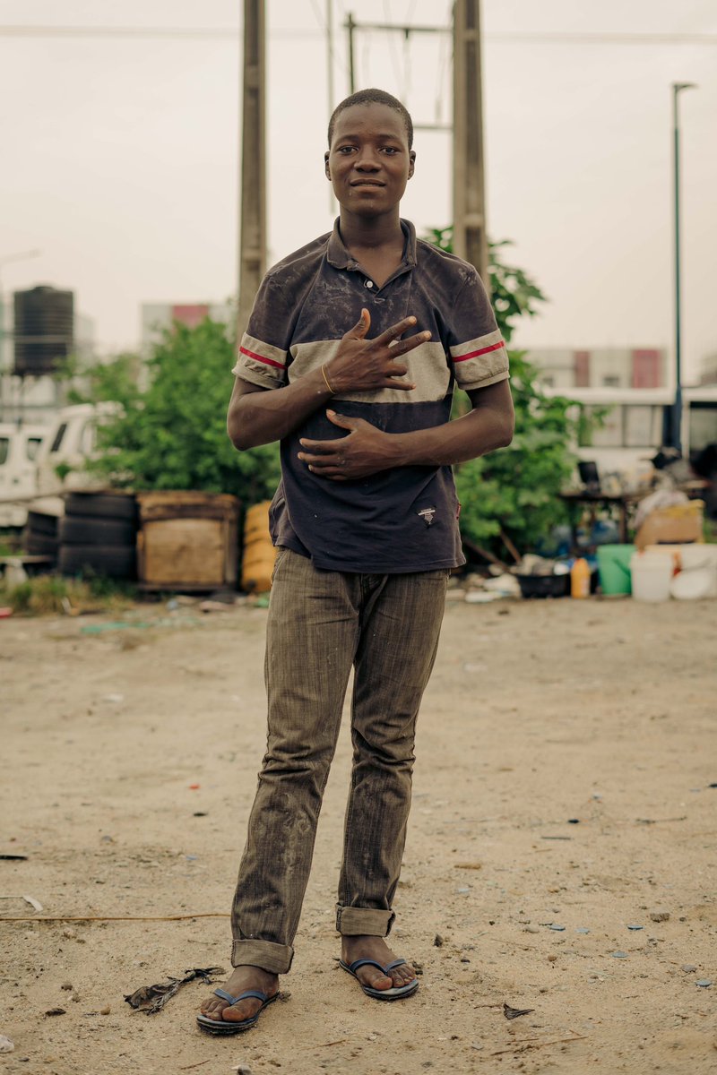 Tunde_OD's tweet photo. About a year ago, I met Success Bala in the slums of Jakande begging for money by the roadside. Today he graduates from Majeurs furniture academy and begins his internship with one of the biggest furniture companies in Lagos.

The Dreams of the boy child must never be neglected. https://t.co/5or0BWiR9c