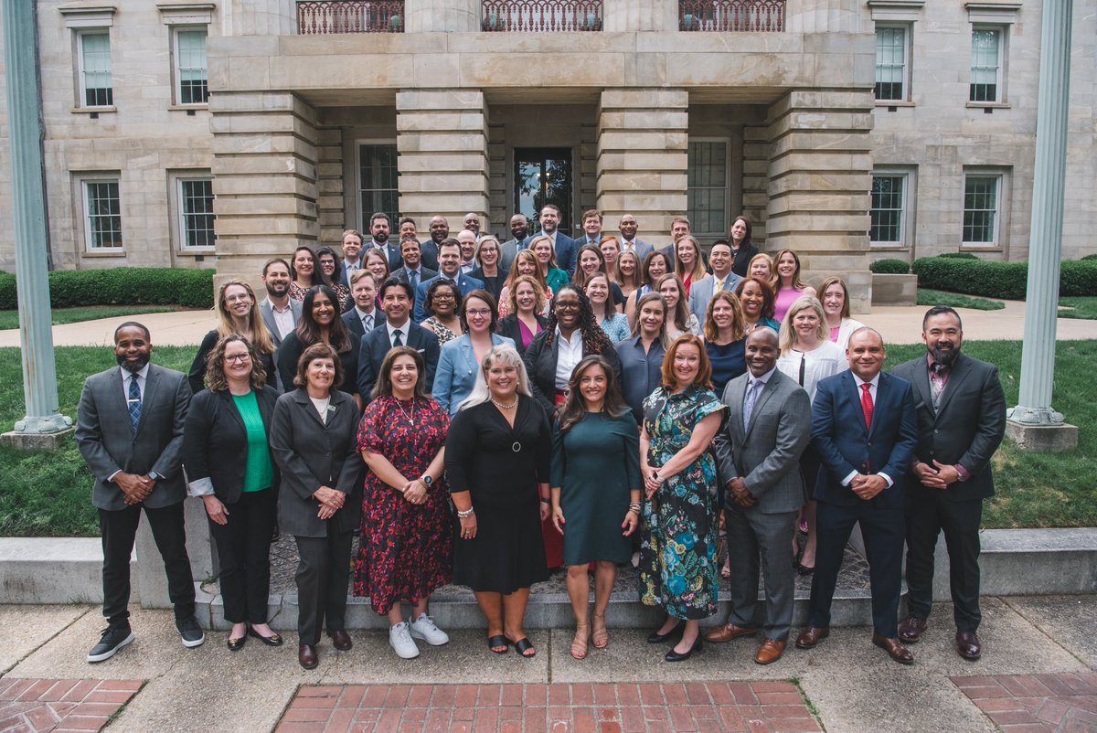 NCICUhighered's tweet photo. Please join NCICU in congratulating our Director of Communications, @DemarcusWill2 for being one of 56 graduates of @LeadershipNC's 32nd class! 
READ MORE: https://t.co/wuRaC4Rtcm #NCICU #LNC #LNC32 #LNCAlumni https://t.co/9NaGi3e4QA