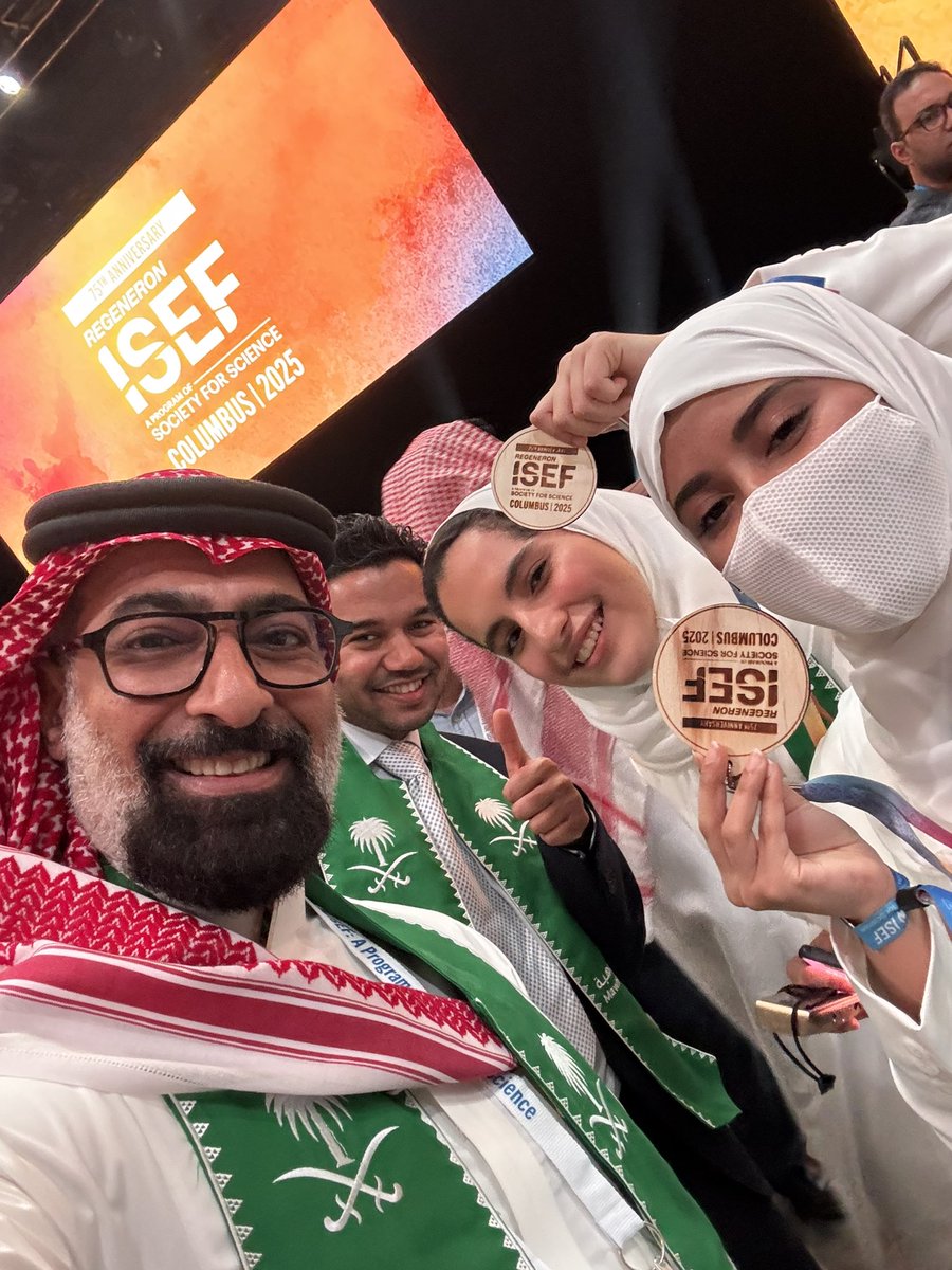 #يحدث_الآن 

ويحقق طلابي في مجال #الهندسة_البيئية جوائز كبرى في حفل توزيع الجوائز الكبرى Grand Award Ceremony وكذلك جوائز خاصة في حفل توزيع الجوائز الخاصة Special Award Ceremony في #آيسف_2025 والمقامة في كولومبوس، أوهايو 🇸🇦🇸🇦🇸🇦

١. #أريج_القرني المركز الثاني - وجائزة خاصة