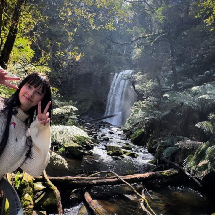 ✨Preddy waderfall✨
-~-~-~-~-~-~-~-~
#blackhair #irl #aussie #Cute #Cutegirl #waterfall #melbourne #victoriaaustralia #australia #explore #adventure #nature