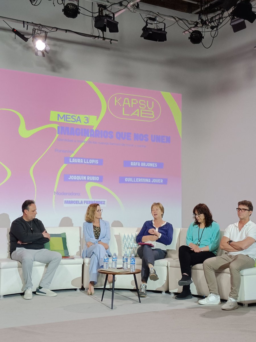 Kapsulab tweet media