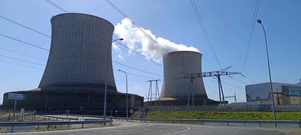 gravelines_'s tweet photo. Centrale Nucléaire de Saint-Laurent-Nouan https://t.co/rhbjbXBj82
