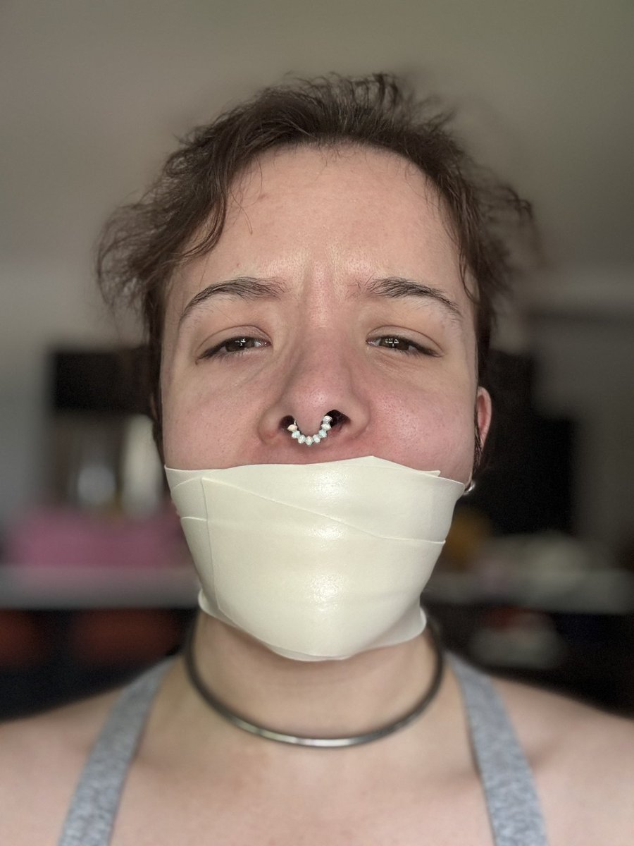 Angelicallyout's tweet photo. Snug

#wrappedgag #wrapgag #gag #tapegag #tapedgag #gagged #bound #boundgagged #tape #bondage #bondagemodel #bondagemodeling https://t.co/Fss6QiOT6n