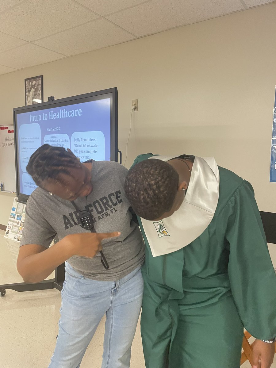 One of the things I enjoy most about teaching <a href="/NCCA_Covington/">NCCA</a> is celebrating my students and their achievements ❤️
#EaglesSoar 💚
#teachingisministry #igetoteach
#myncca  #BuildingOurFuture  <a href="/NCCAWBL/">Debra Lary</a> <a href="/NCSS_CTAE/">NCSS CTAE</a>