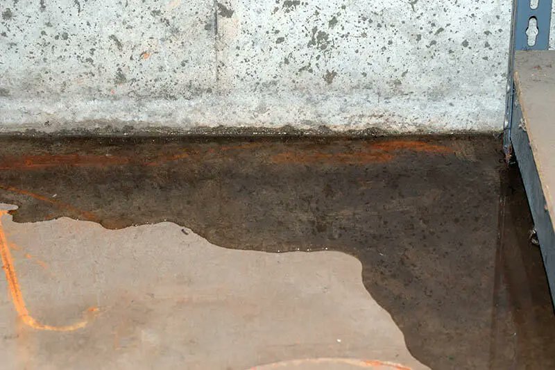 MT_Drains's tweet photo. Damp walls, floor cracks, or water stains in the basement? These are early signs of moisture issues. We handle full interior and exterior waterproofing to keep your foundation dry and your home protected.
#BasementWaterproofing #FoundationRepair #WetBasement  #TorontoContractors https://t.co/i2V7EIYkyo